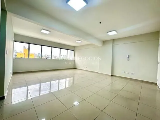 Sala com 55m², para alugar, no bairro Parque Campolim em Sorocaba