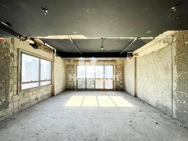 Sala com 43m², para alugar, no bairro Setor Bueno em Goiânia