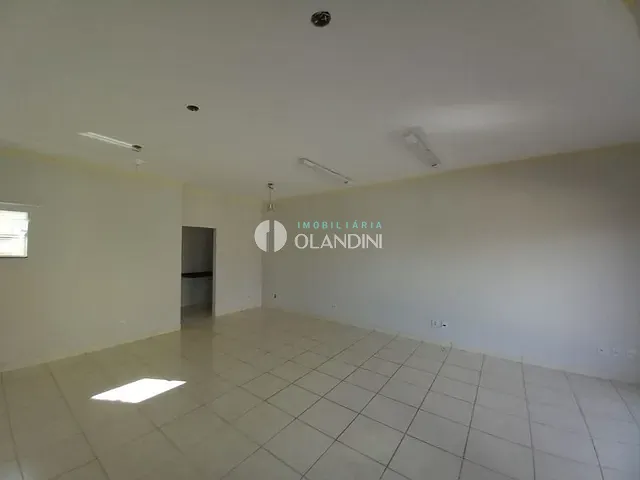 Sala com 40m², para alugar, no bairro Vila Queiroz em Artur Nogueira