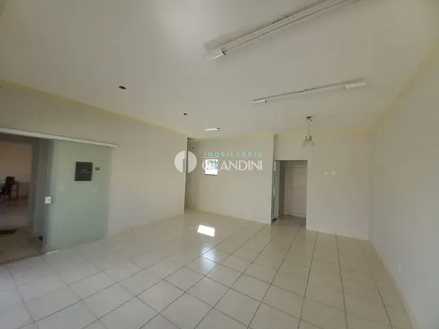 Sala com 40m², para alugar, no bairro Vila Queiroz em Artur Nogueira