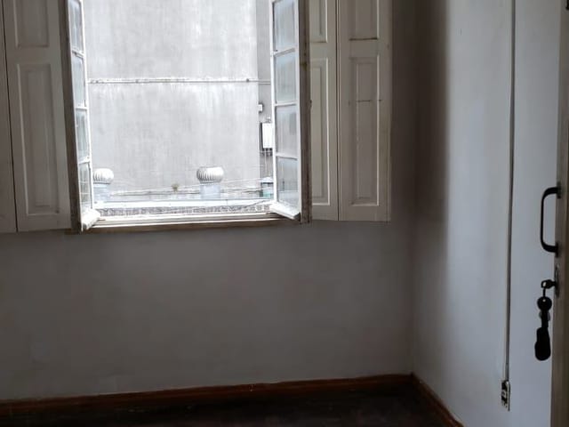 Sala com 21m², à venda, no bairro Centro em Pelotas