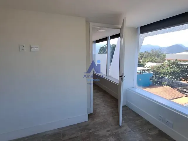 Sala à venda, no bairro Recreio dos Bandeirantes em Rio de Janeiro