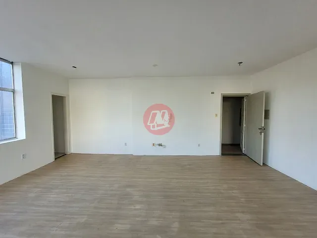 Sala com 53m², para alugar, no bairro Rio Branco em Porto Alegre