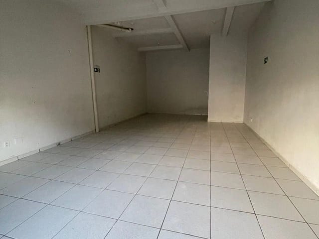 Sala para alugar, no bairro Jardim Tarobá em Cambé