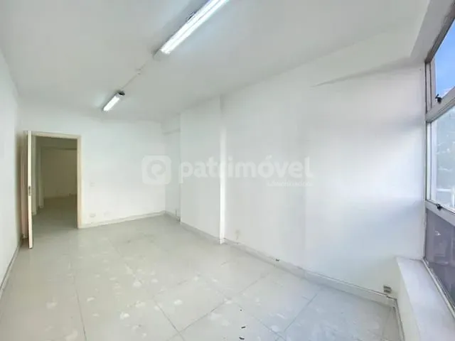 Sala com 25m², à venda, no bairro Copacabana em Rio de Janeiro
