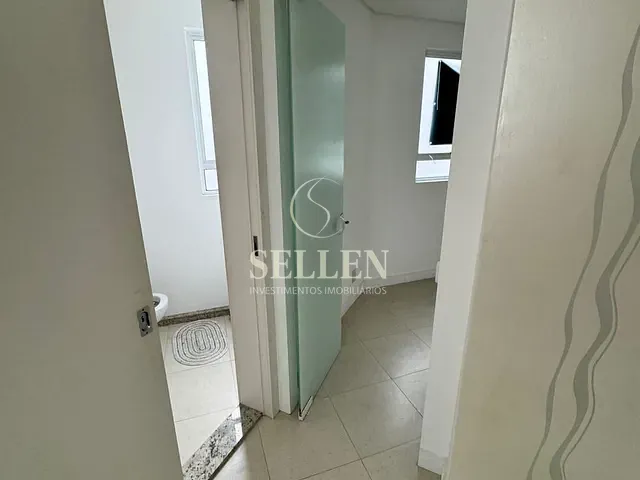 Sala com 14m², para alugar, no bairro Pioneiros em Balneário Camboriú