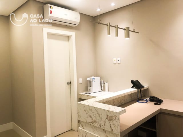 Sala para alugar, no bairro Batel  em Curitiba