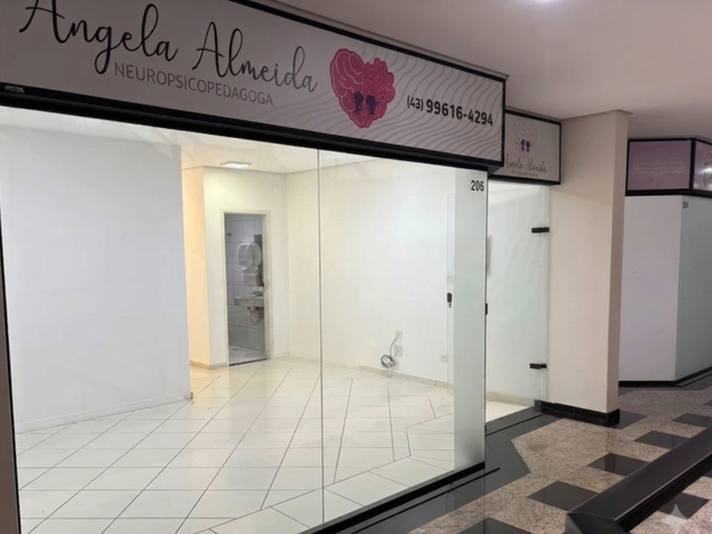 Sala para alugar, no bairro Centro em Cambé