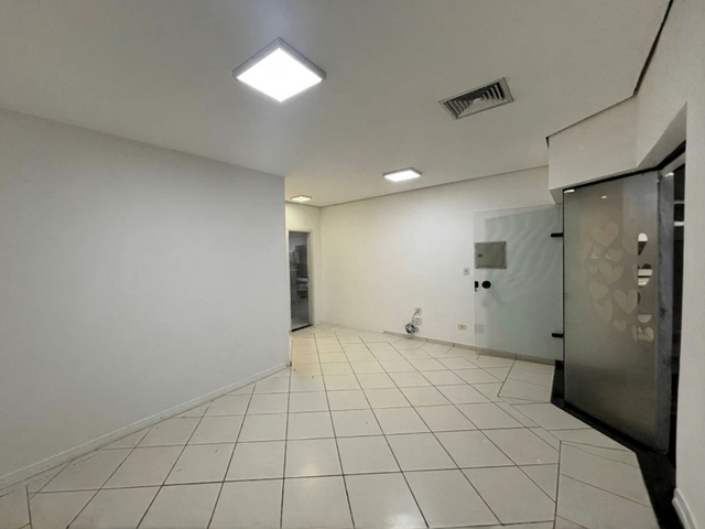 Sala para alugar, no bairro Centro em Cambé