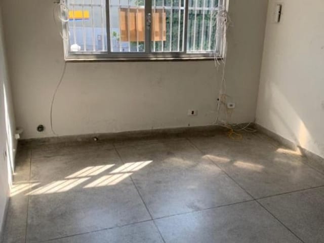 Sala com 18m², para alugar, no bairro Jardim das Flores em Osasco
