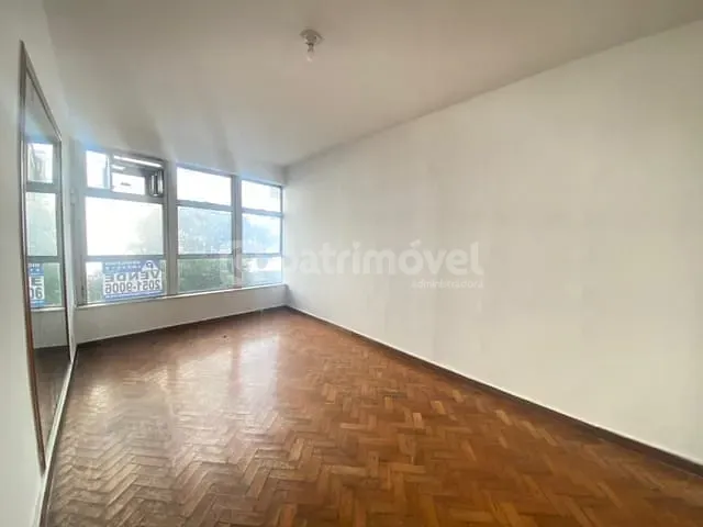 Sala com 28m², à venda, no bairro Copacabana em Rio de Janeiro