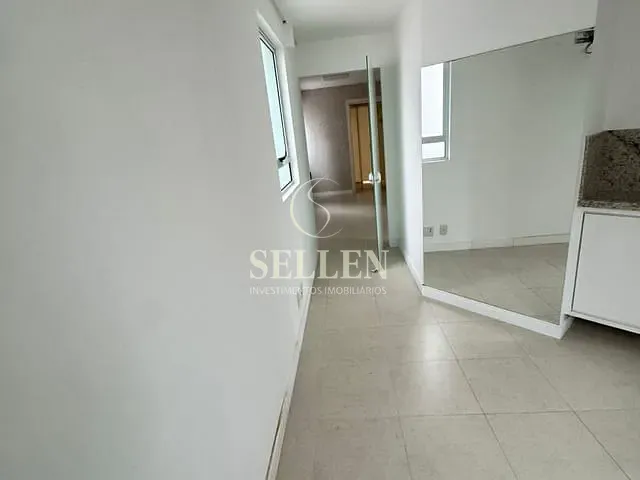 Sala com 15m², para alugar, no bairro Pioneiros em Balneário Camboriú