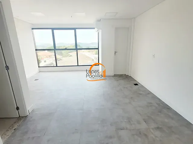 Sala para alugar, no bairro Vila Santista em Atibaia