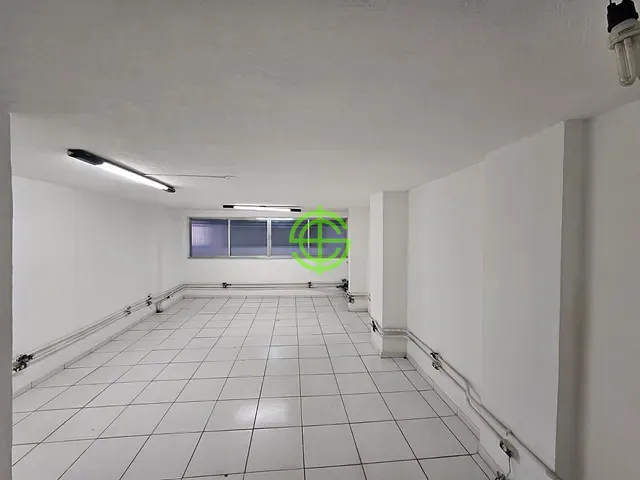 Loja com 36m², para alugar, no bairro Benfica em Rio de Janeiro