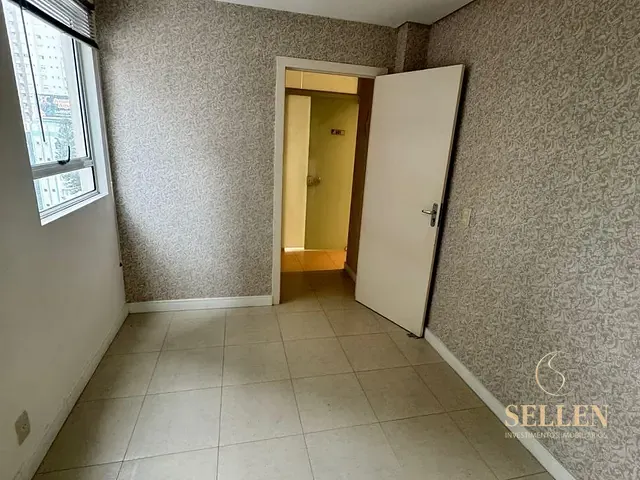 Sala com 13m², para alugar, no bairro Pioneiros em Balneário Camboriú
