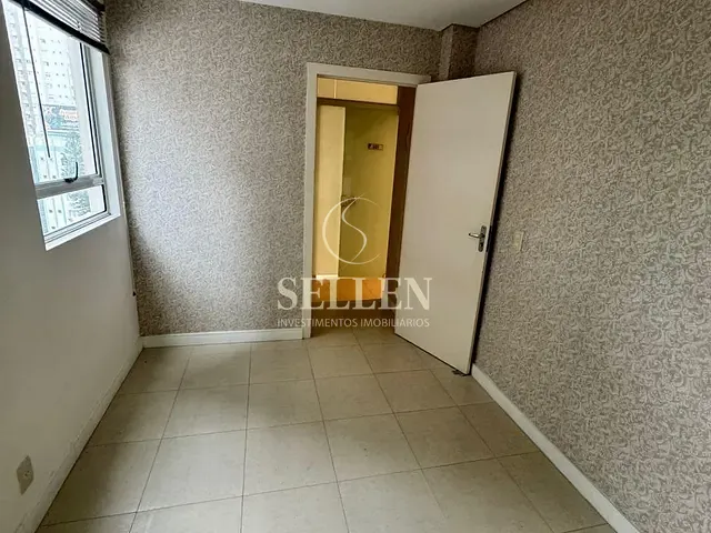 Sala com 13m², para alugar, no bairro Pioneiros em Balneário Camboriú