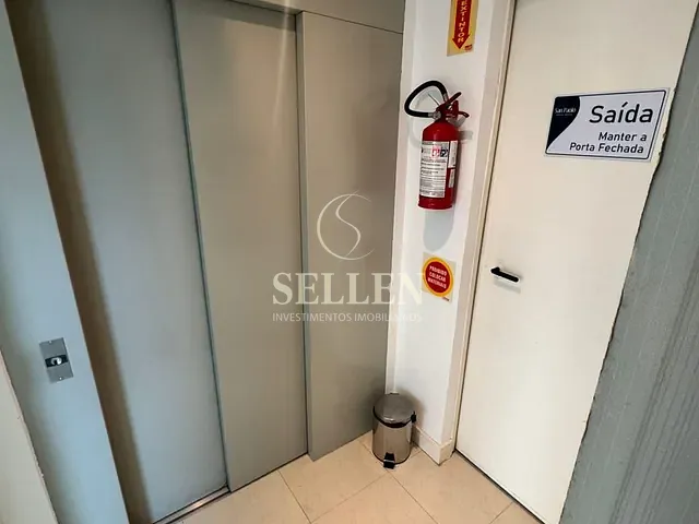 Sala com 13m², para alugar, no bairro Pioneiros em Balneário Camboriú