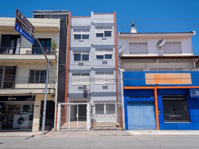 Sala com 12m², à venda, no bairro Centro em Pelotas