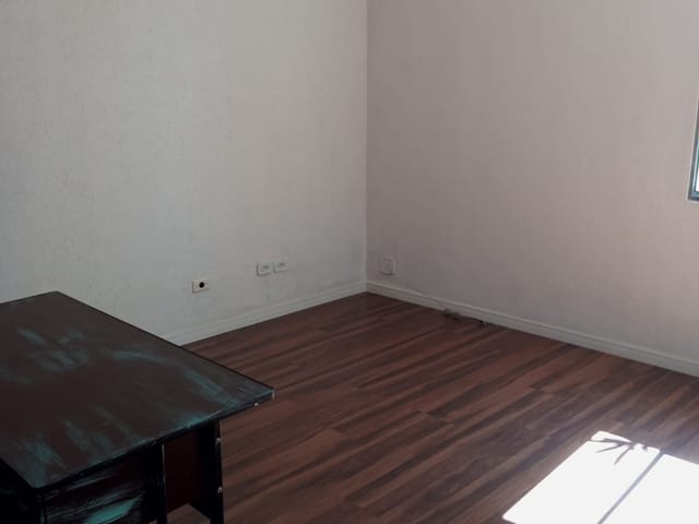 Sala com 12m², para alugar, no bairro Cambuci em São Paulo