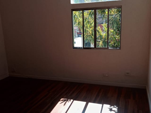 Sala com 12m², para alugar, no bairro Cambuci em São Paulo