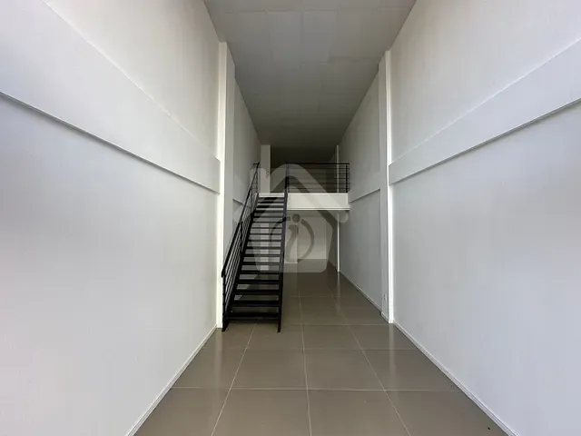 Sala com 78m², para alugar, no bairro Languiru em Teutônia
