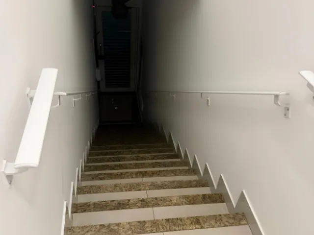 Sala para alugar, no bairro Centro em Cambé