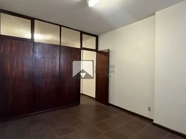 Sala com 43m², à venda ou para alugar, no bairro Centro em Niterói