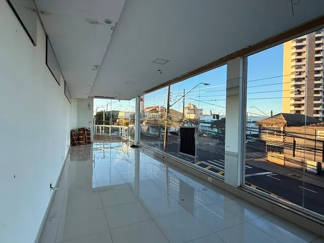 Sala para alugar, no bairro Centro em Cambé