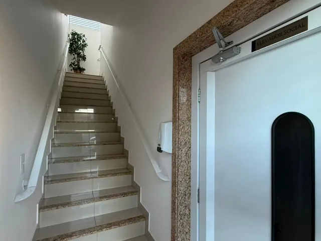 Sala para alugar, no bairro Centro em Cambé