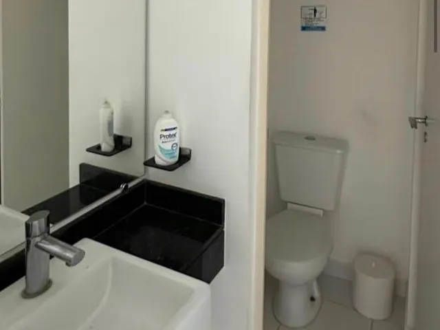 Sala para alugar, no bairro Dezoito do Forte Empresarial/Alphaville. em Barueri