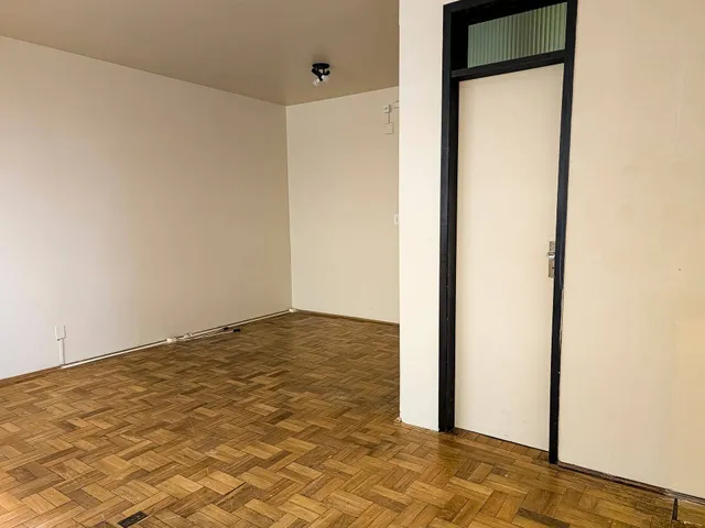 Sala à venda, no bairro Centro em Pelotas