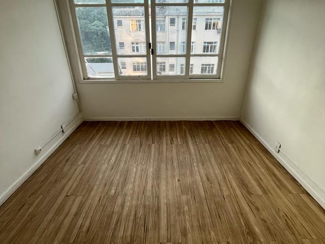 Sala para alugar, no bairro Centro em Petrópolis