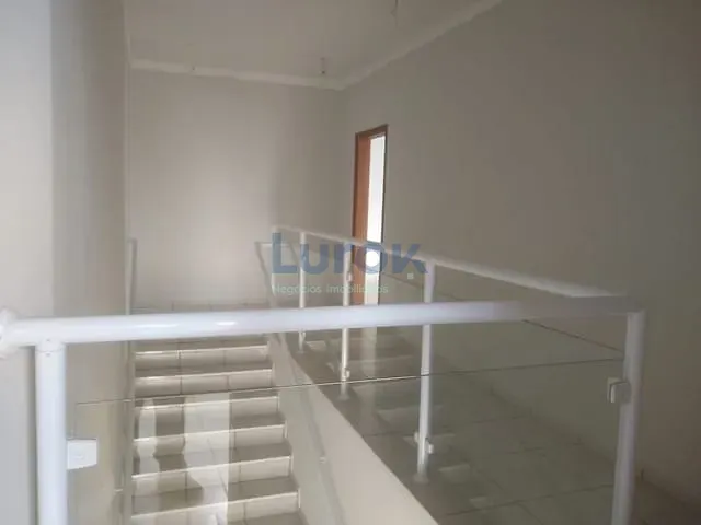 Sala com 306m², para alugar, no bairro Jardim São Jorge em Valinhos