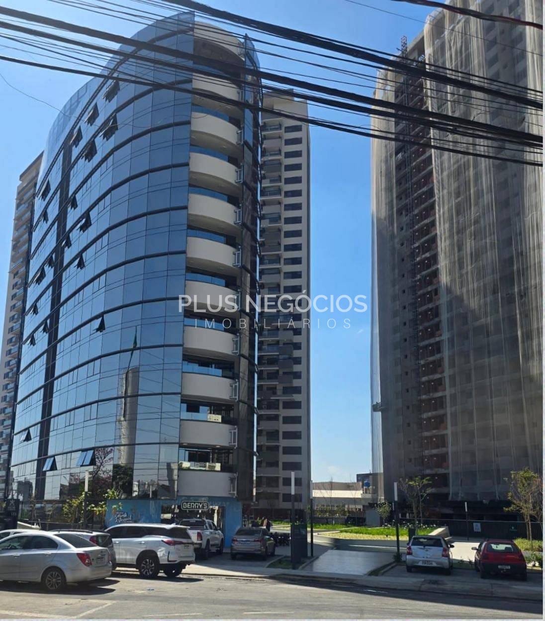 Sala-Conjunto, 900 m² - Foto 1