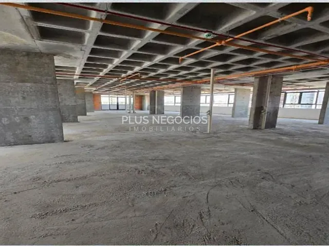 Sala com 900m², para alugar, no bairro Jardim Portal da Colina em Sorocaba