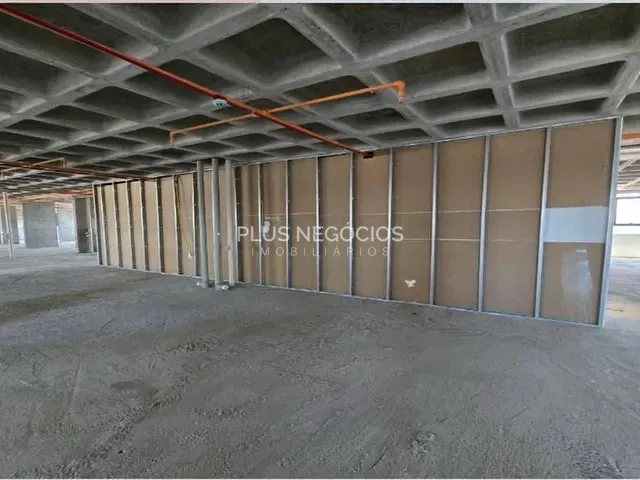 Sala com 900m², para alugar, no bairro Jardim Portal da Colina em Sorocaba