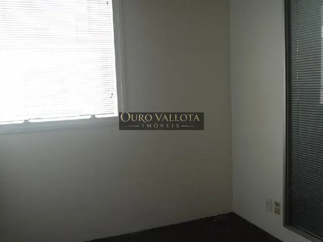Sala com 82m², para alugar, no bairro Vila Olímpia em São Paulo