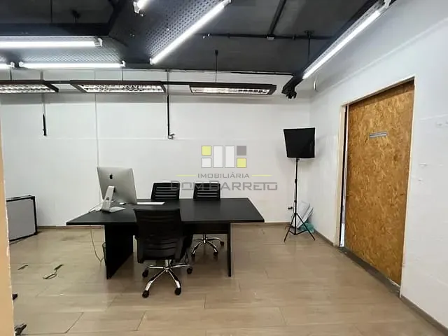 Sala com 32m², à venda, no bairro Parque Euclides Miranda em Sumaré