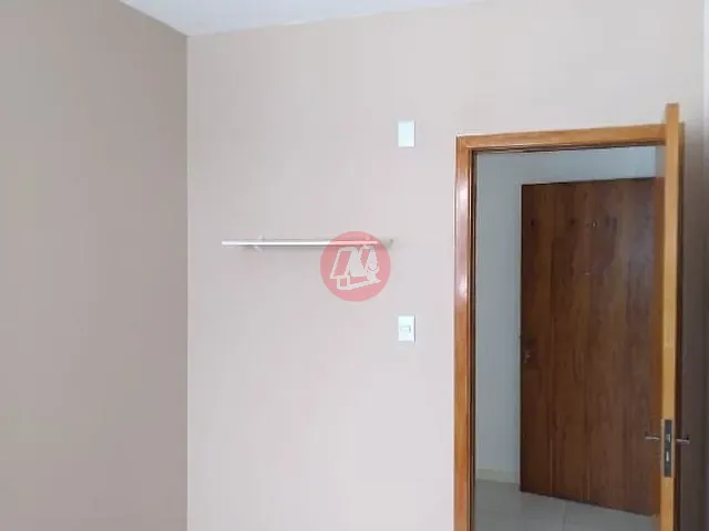 Sala à venda, no bairro Rio Branco em Porto Alegre