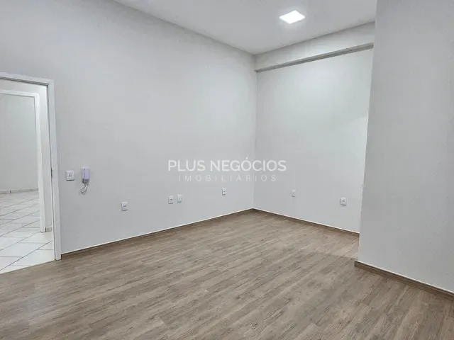 Sala para alugar, no bairro Vila Helena em Sorocaba
