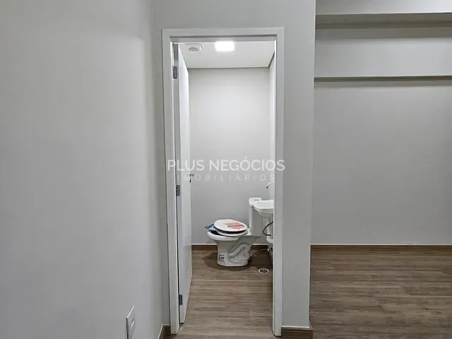 Sala para alugar, no bairro Vila Helena em Sorocaba