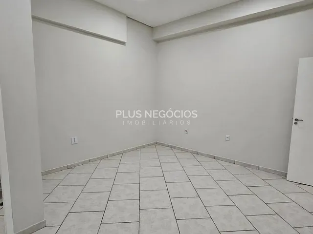 Sala para alugar, no bairro Vila Helena em Sorocaba