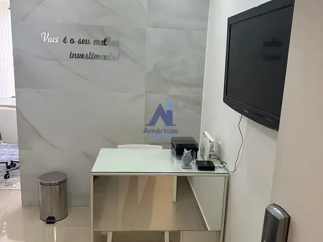 Sala à venda ou para alugar, no bairro Recreio dos Bandeirantes em Rio de Janeiro