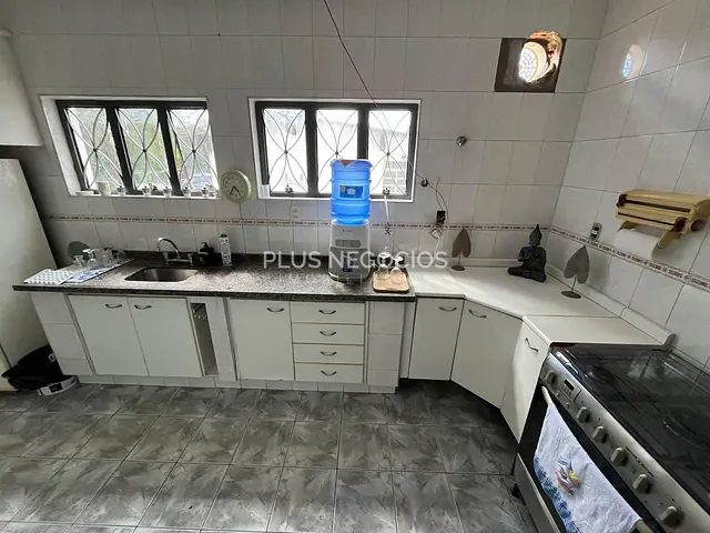 Sala com 11m², para alugar, no bairro Jardim Pires de Mello em Sorocaba