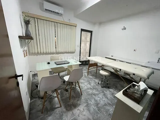 Sala com 11m², para alugar, no bairro Jardim Pires de Mello em Sorocaba