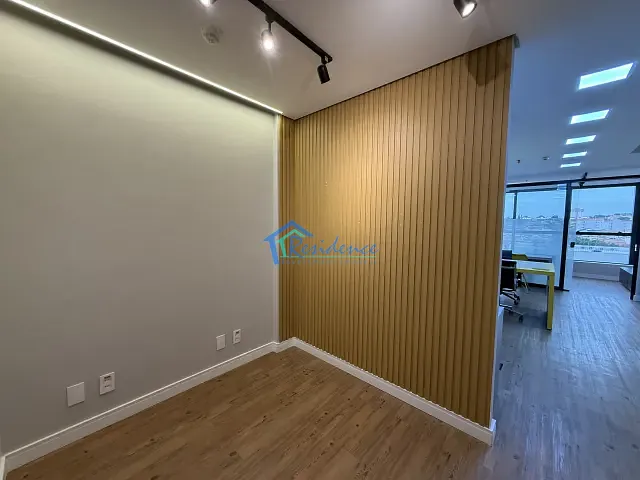 Sala com 46m², para alugar, no bairro Vila Homero em Indaiatuba