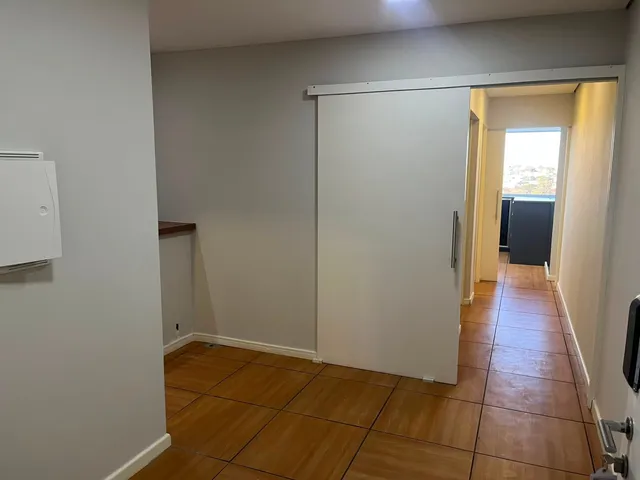Sala com 65m², para alugar, no bairro Gleba Palhano em Londrina