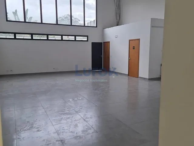 Sala com 135m², para alugar, no bairro Jardim Paiquerê em Valinhos