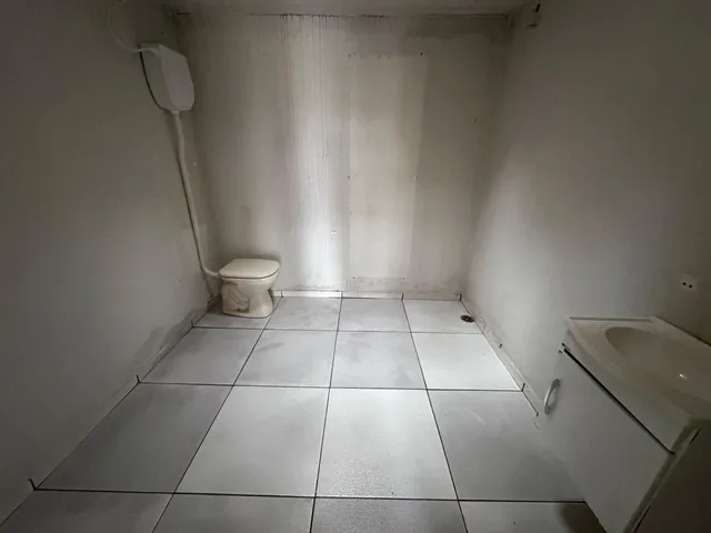 Sala para alugar, no bairro Parque Residencial Ana Rosa em Cambé