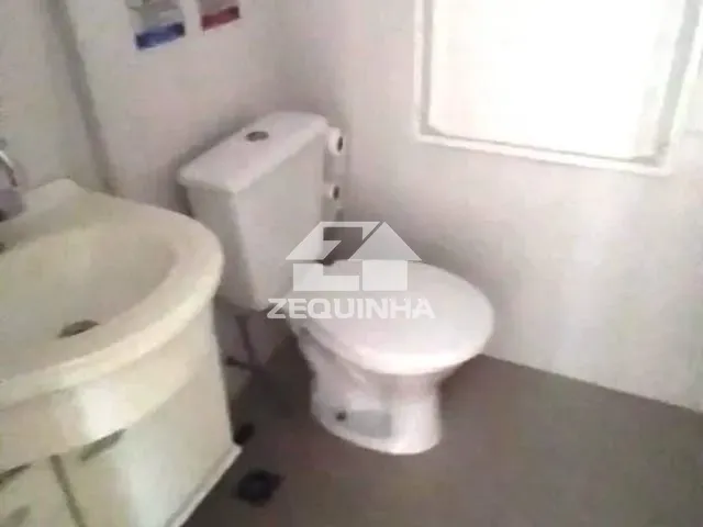 Sala com 32m², à venda, no bairro Vila Osasco em Osasco